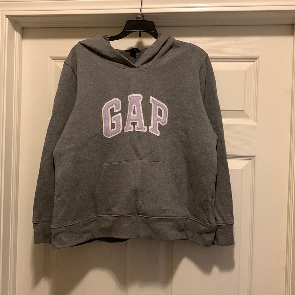 Women’s Gap Sweatshirt- XL